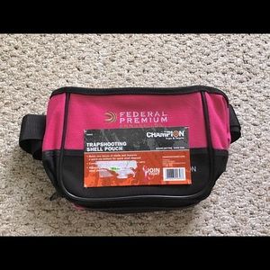 New Champion Federal Premium Shell Pouch BCA Pink